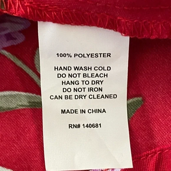 UNIQUE VINTAGE dress, size 1X / 16. Red with floral. Long sleeves, MIDI. - Picture 5 of 6